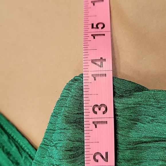 Kelly Green Size M Pleated Texture Sleeveless Camisole Cami Tank Top, Like New - Picture 8 of 13